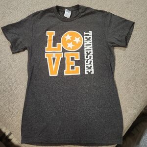 Tennessee shirt small go vols